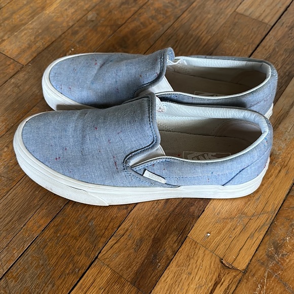 Vans - Picture 2 of 4